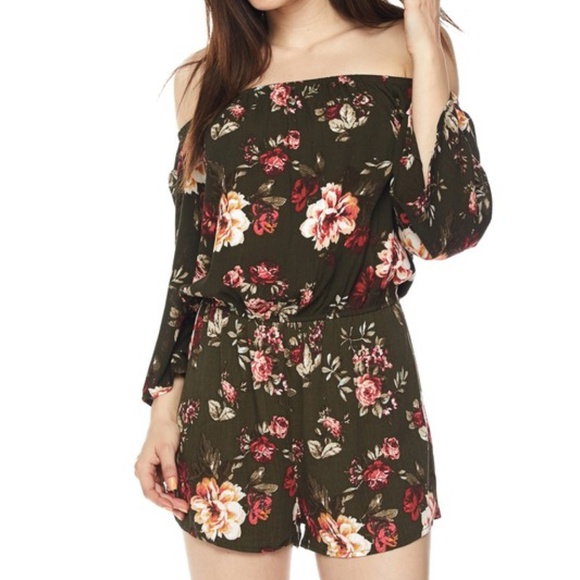 AMBIANCE 🔥2 LEFT🔥Floral Off the Shoulder Romper - Picture 3 of 8